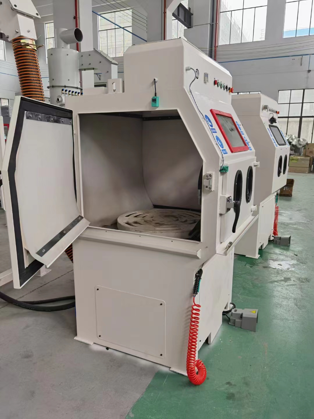 莆田移动式抛丸机的工作原理?